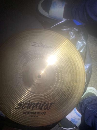 Zildjian Scimitar Hihats Cymbal Set Top and Bottom - Thumbnail 2