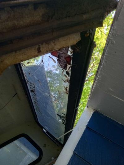 8foot truck cap for dodge - Thumbnail 4