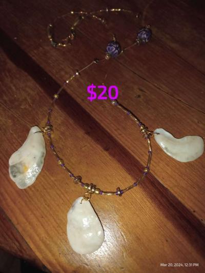 seashell jewlery and key chains - Devine, Texas