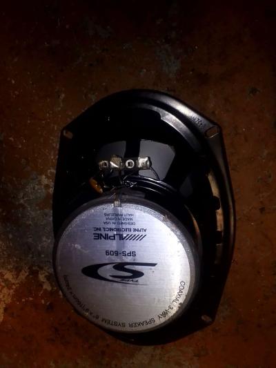 JVC CD car radio w 2 Alpine 6 by 9 - Thumbnail 4