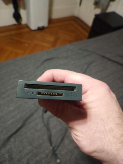 Warrky multimedia card reader - Thumbnail 5