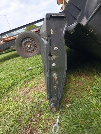 Toyota Tacoma   Tailgate - Thumbnail 4