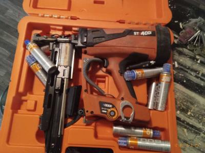 stockade fence stapler - Thumbnail 2