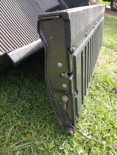 Toyota Tacoma   Tailgate - Thumbnail 6