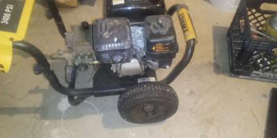 3400 psi DeWalt pressurewasher - Thumbnail 3