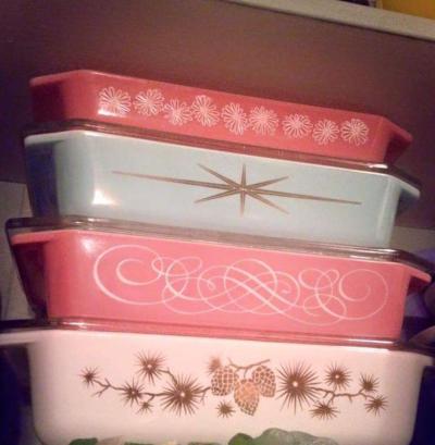 Pink Pyrex vintage bowls and casserole dishes set - Thumbnail 4
