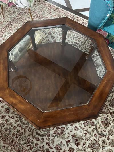 Elegant Wooden Octagon Shaped Coffee Table - Thumbnail 3