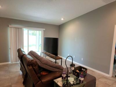 Professional Painting Services - Thumbnail 4