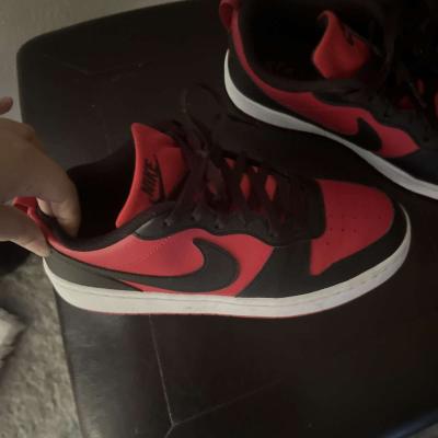 Nike shoes - Thumbnail 2