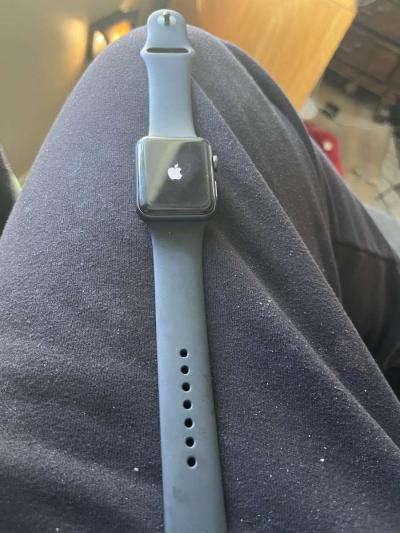 Apple Watch but Lock  with iCloud - Thumbnail 2