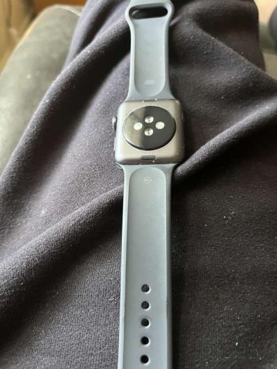 Apple Watch but Lock  with iCloud - Thumbnail 3