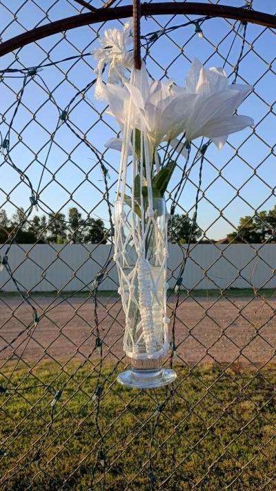 hanging macrame vases