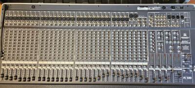 Peavey SRC 4034 34 Channel Stereo Mixing Console with Case - Thumbnail 2