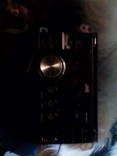 JVC CD car radio w 2 Alpine 6 by 9 - Thumbnail 2