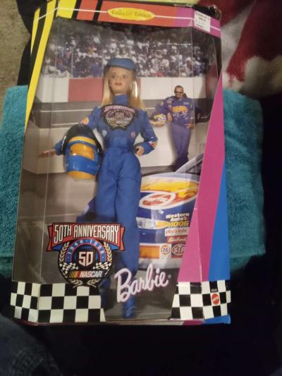 barbies singles - Thumbnail 2