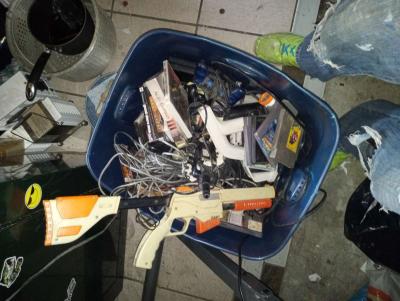 bulk of video gaming systems - Thumbnail 3