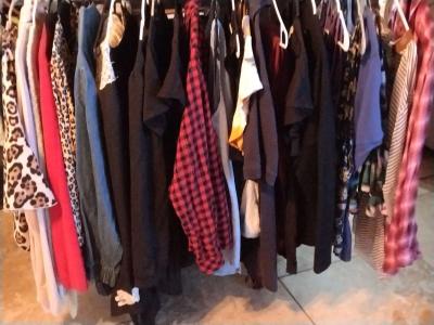 TV  PATIO TABLE AND CHAIR WALL DECOR AND MORE - Thumbnail 3