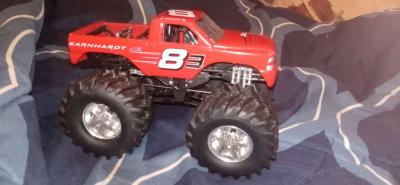Dale Earnhardt Jr die cast monster truck - Thumbnail 3