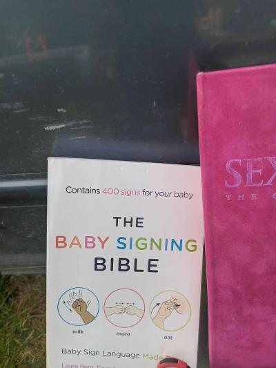 DVD set an book - Thumbnail 2