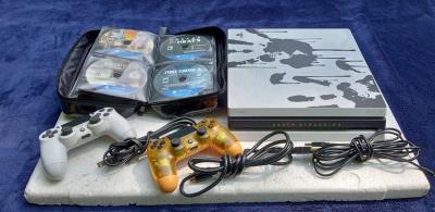 PlayStation 4 pro comes with 83 games and a acer Chromebook - Thumbnail 3