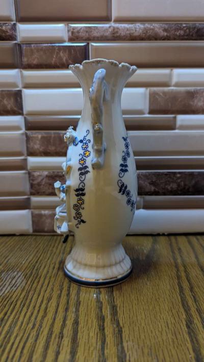 Vintage Victorian  Vase With A 3D Woman Inset Holding Flower - Thumbnail 2