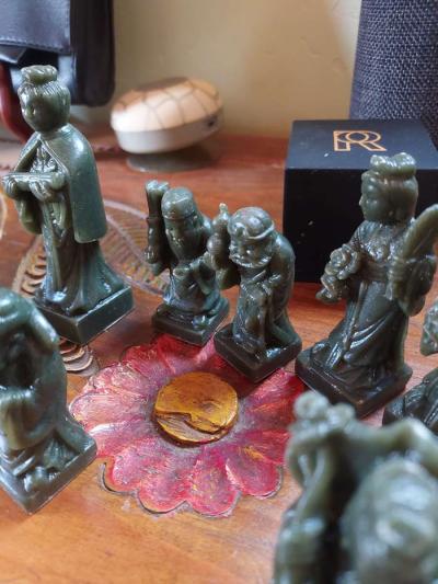 Chess pieces 32 soapstone handcrafted OLD PAMPERED - Thumbnail 2