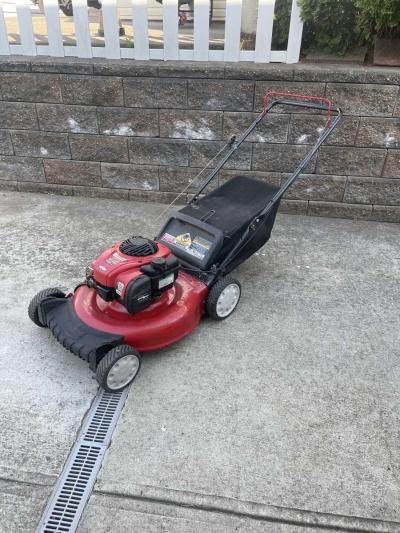 Troy bilt lawn mower - Thumbnail 4
