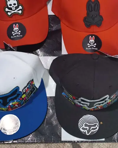 caps beautiful - Thumbnail 3