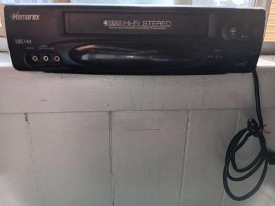 vhs recorder and player