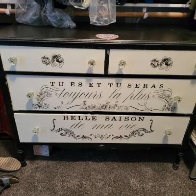 Dresser - Thumbnail 2