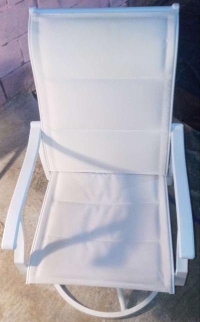 comfortable rocking spinnable chair - Thumbnail 5