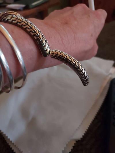 Puka shell inlay hinged cuff of 925 silver solid piece - Thumbnail 4