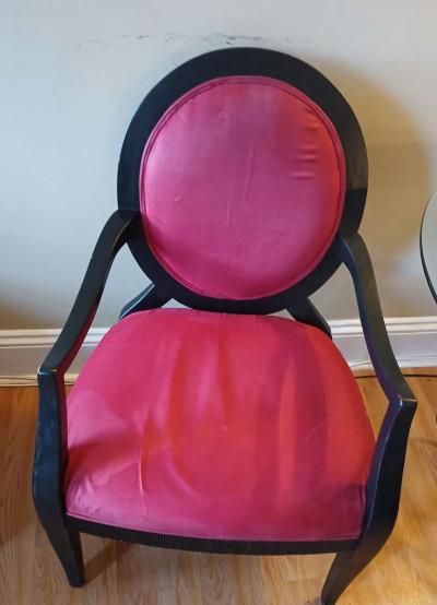 glass table with 2 red black vintage chairs - Thumbnail 3