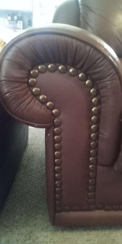 Leather Couch and Loveseat - Thumbnail 5