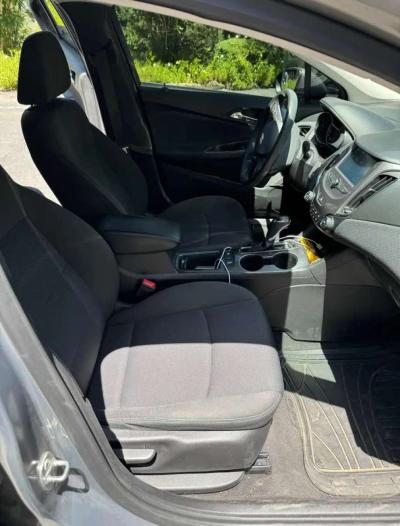 2018 Chevrolet Cruze - Thumbnail 4