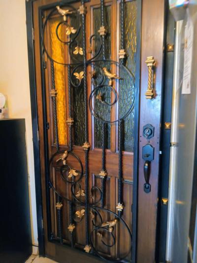 dos puertas principales - Thumbnail 2