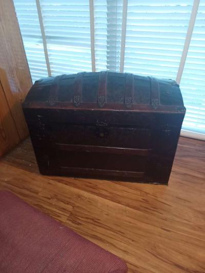 19th Century Camelback Steamer Trunk - Thumbnail 3