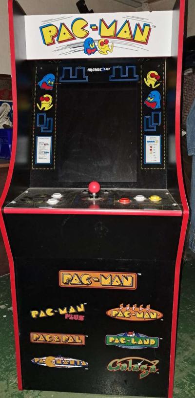 Arcade 1 Up Pacman 2 player game - Saginaw, Michigan