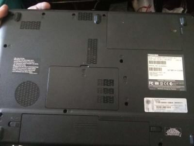 Toshiba Satellite Windows 7 laptop computer - Thumbnail 2