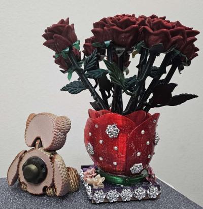 3D printed handmade holder with 3D printed bear - Thumbnail 6