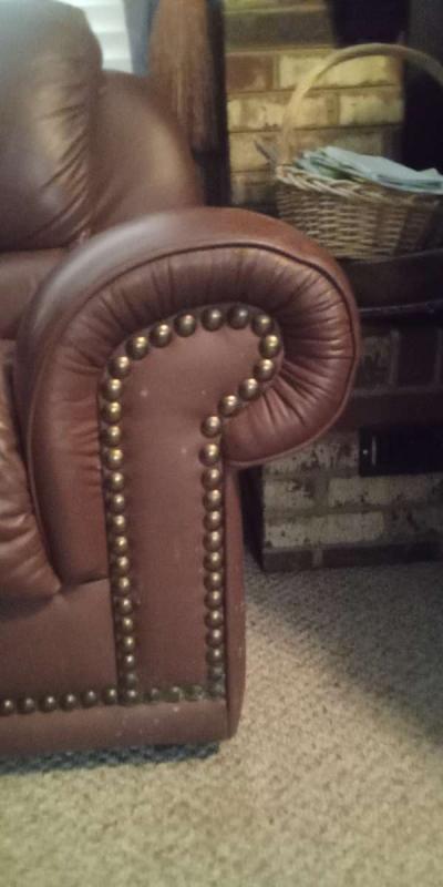 Leather Couch and Loveseat - Thumbnail 4