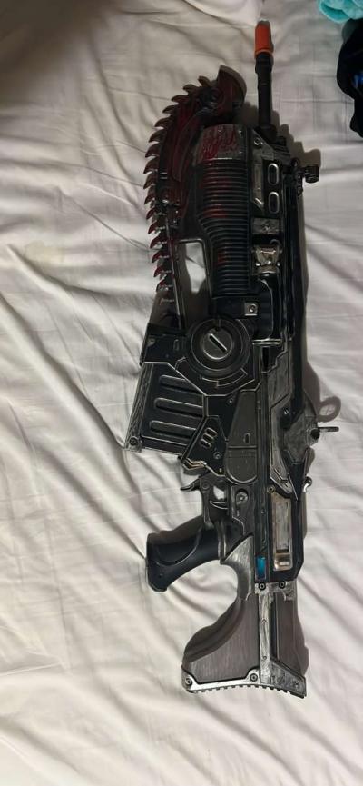 gears of war 4 lancer prop replica