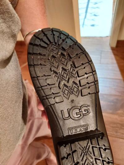 Ugg boot - Thumbnail 2