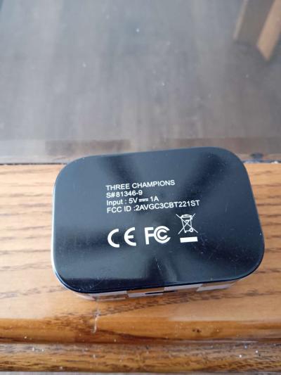 Bluetooth earbuds - Thumbnail 2