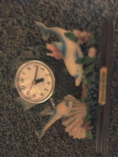 treasures of the sea dolphin clock - Thumbnail 3