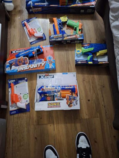 toy guns nerf etc