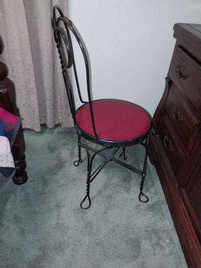 Ice Cream Parlor Chair - Thumbnail 3