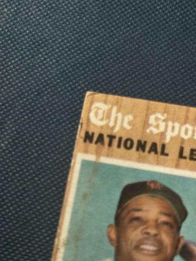 Willie Mays Baseball Card Topps 395 - Thumbnail 3