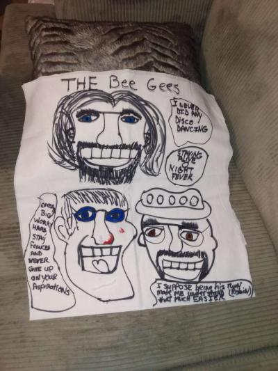 cartoon on pillows and wall hangings - Thumbnail 3