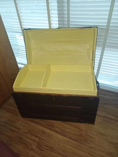 19th Century Camelback Steamer Trunk - Thumbnail 2